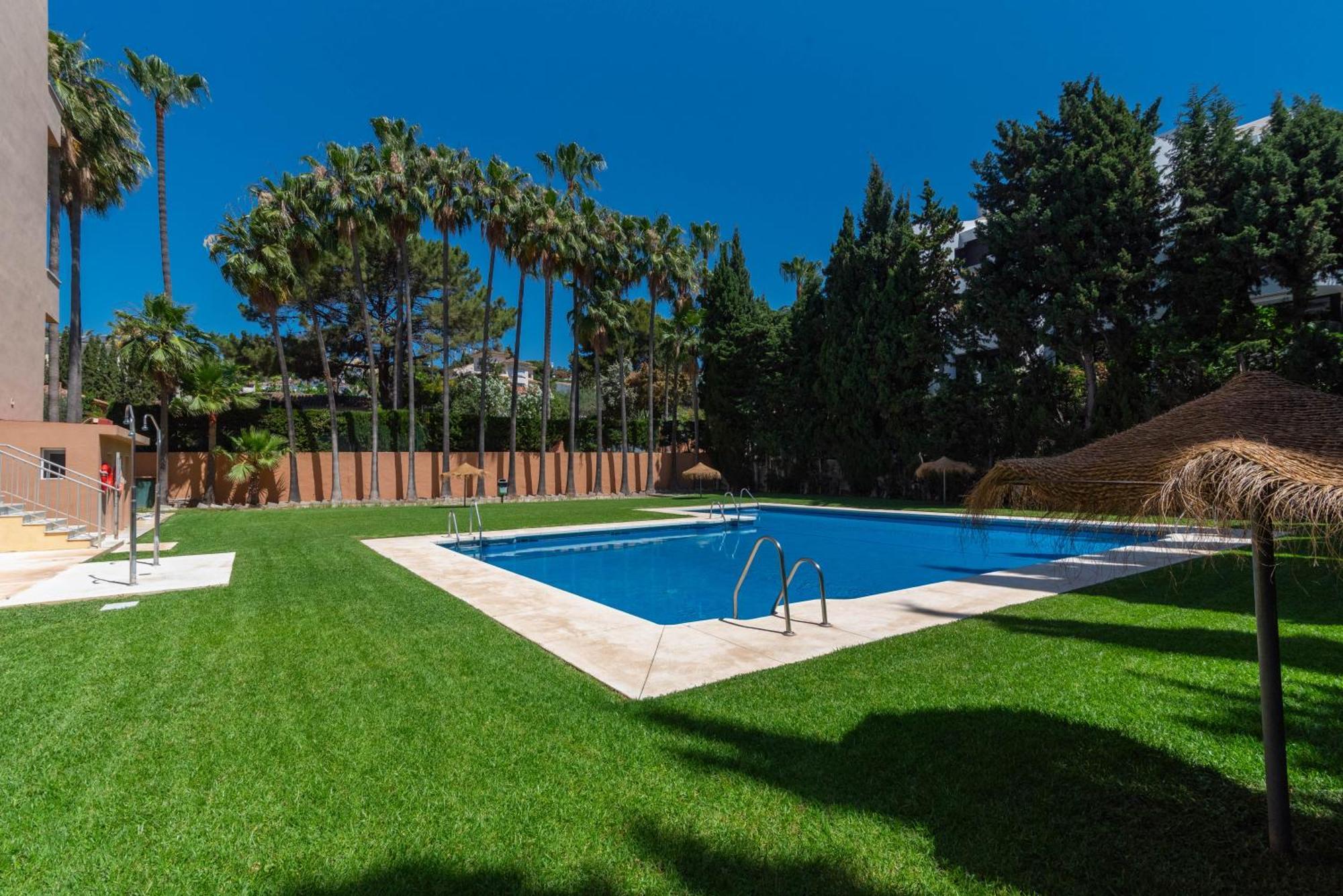 Cabopino Duplex, Swimming Pool, Beach 5Min Away, Chill Out Terrace And High-Speed Wifi Marbella Exteriér fotografie